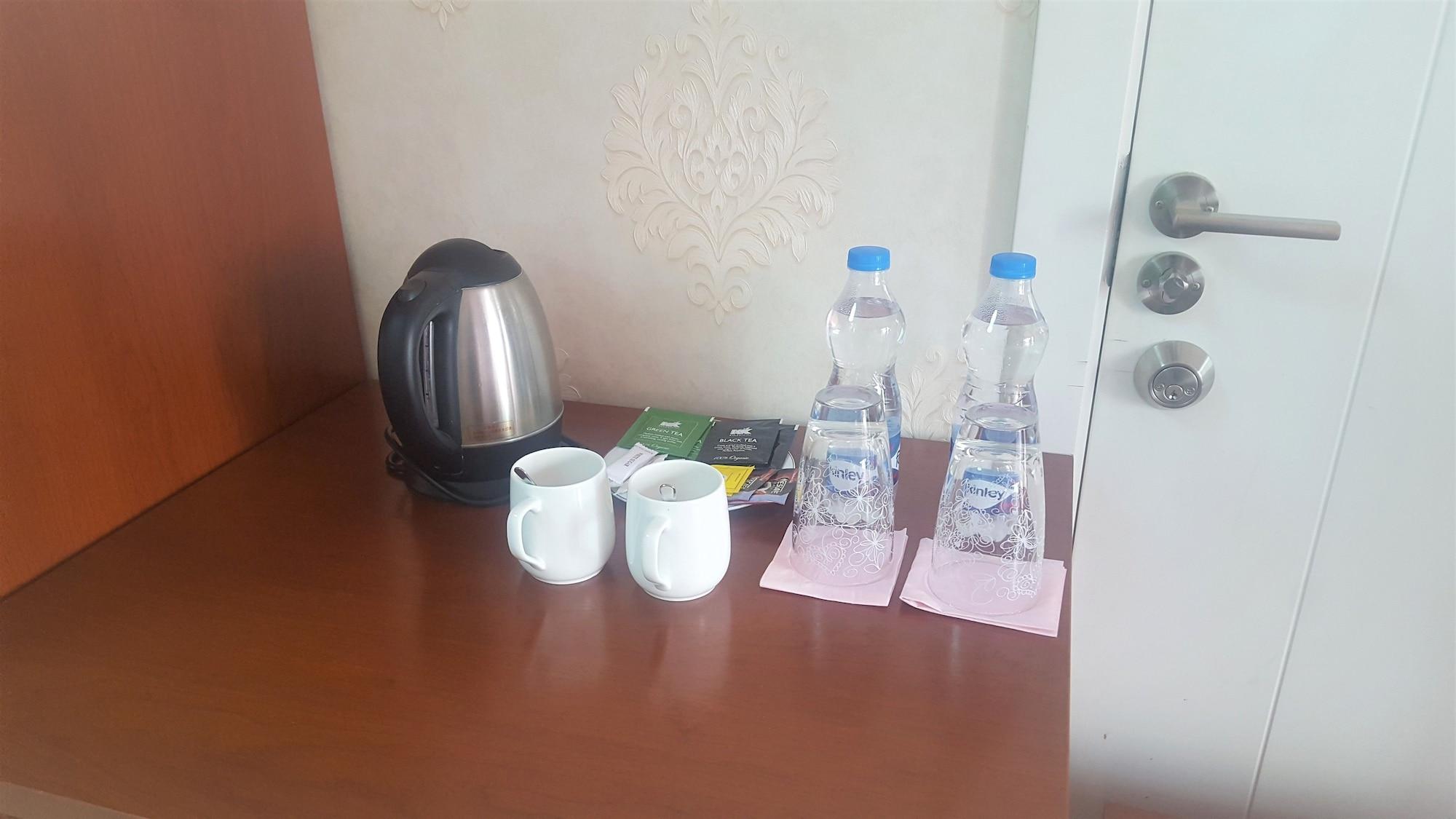 Coventina Lake Suites Дака Екстериор снимка